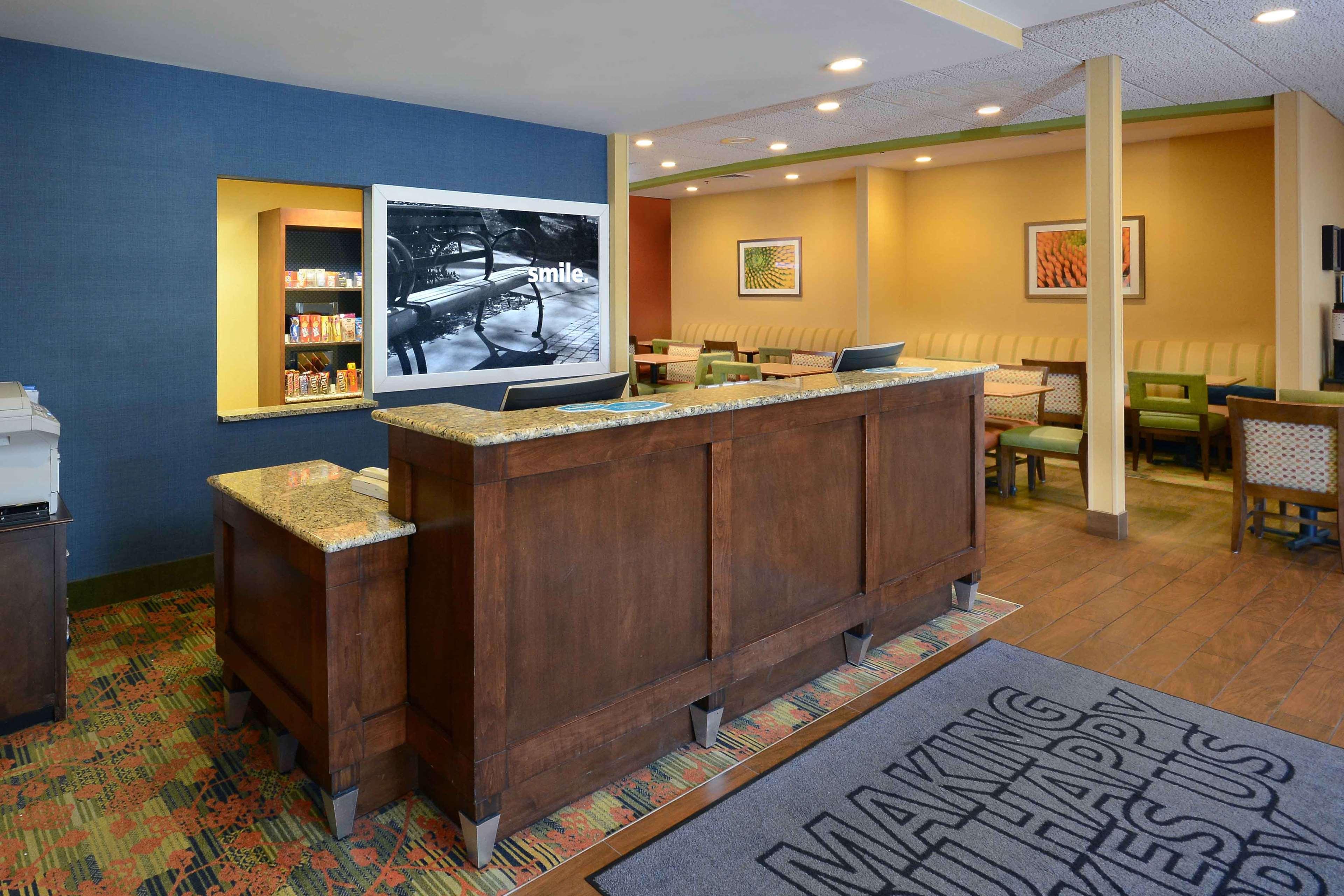 Hampton Inn Fayetteville Fort Bragg Ngoại thất bức ảnh