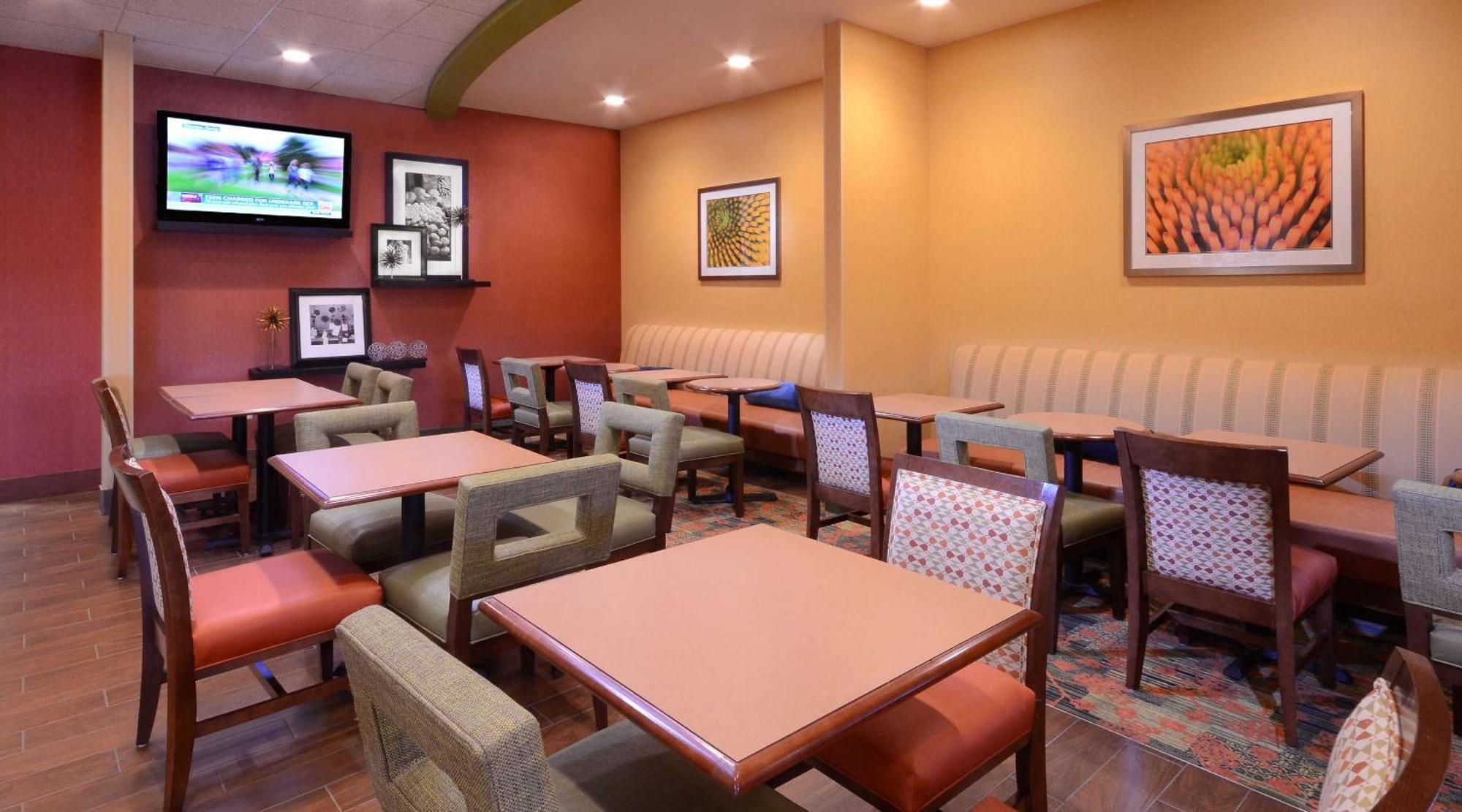 Hampton Inn Fayetteville Fort Bragg Ngoại thất bức ảnh