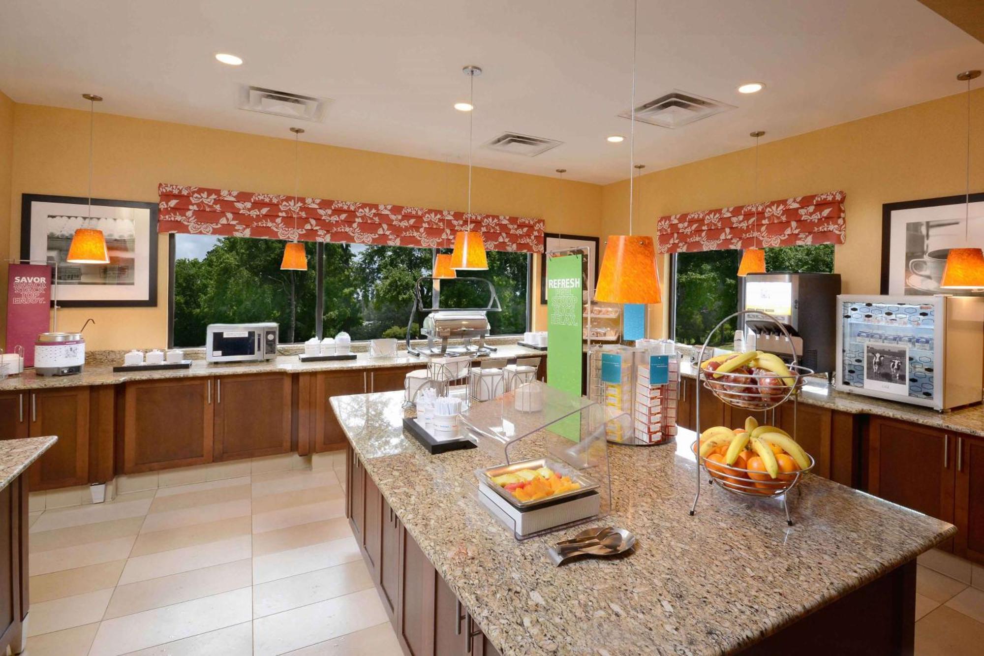 Hampton Inn Fayetteville Fort Bragg Ngoại thất bức ảnh