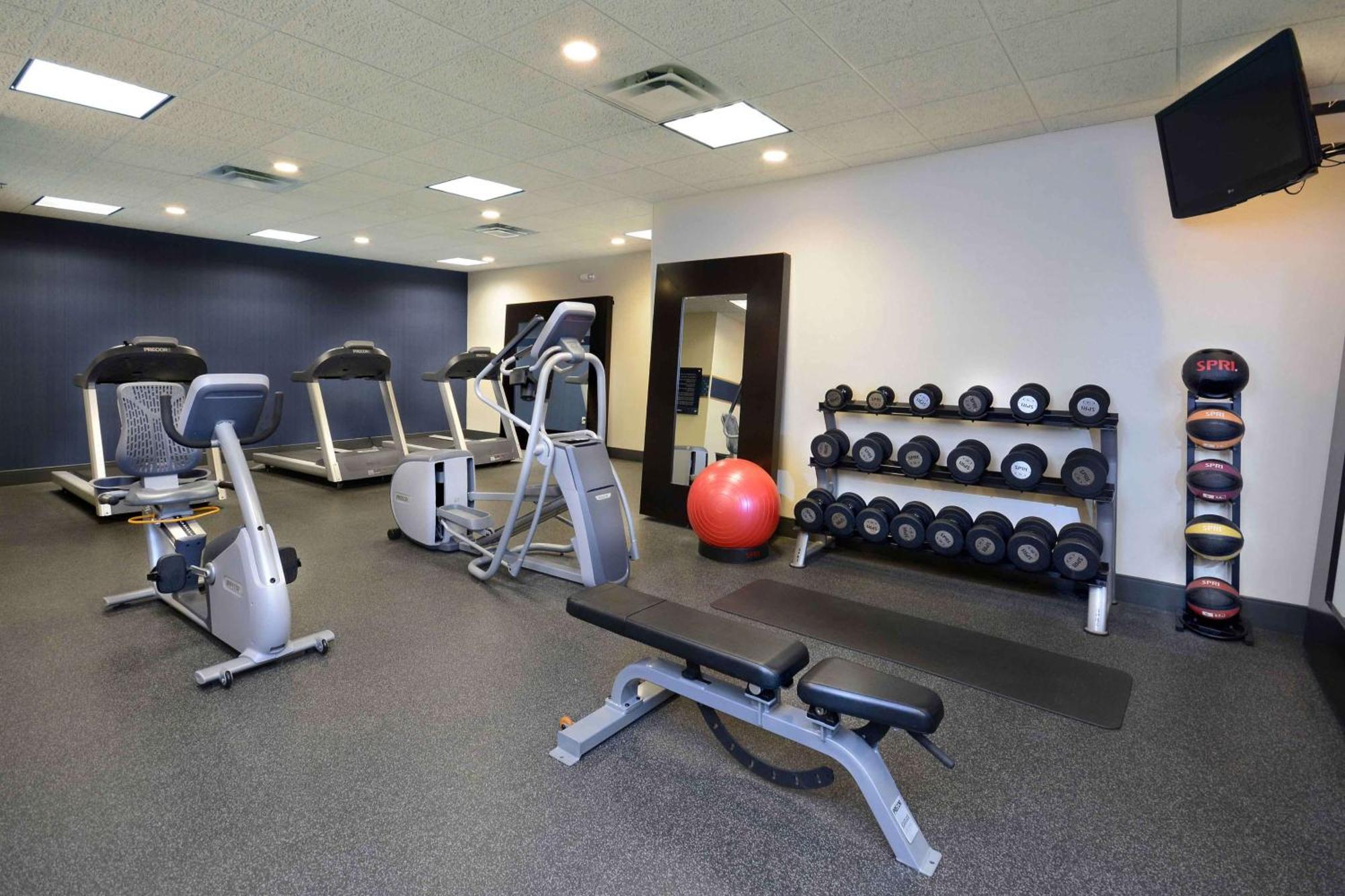 Hampton Inn Fayetteville Fort Bragg Ngoại thất bức ảnh