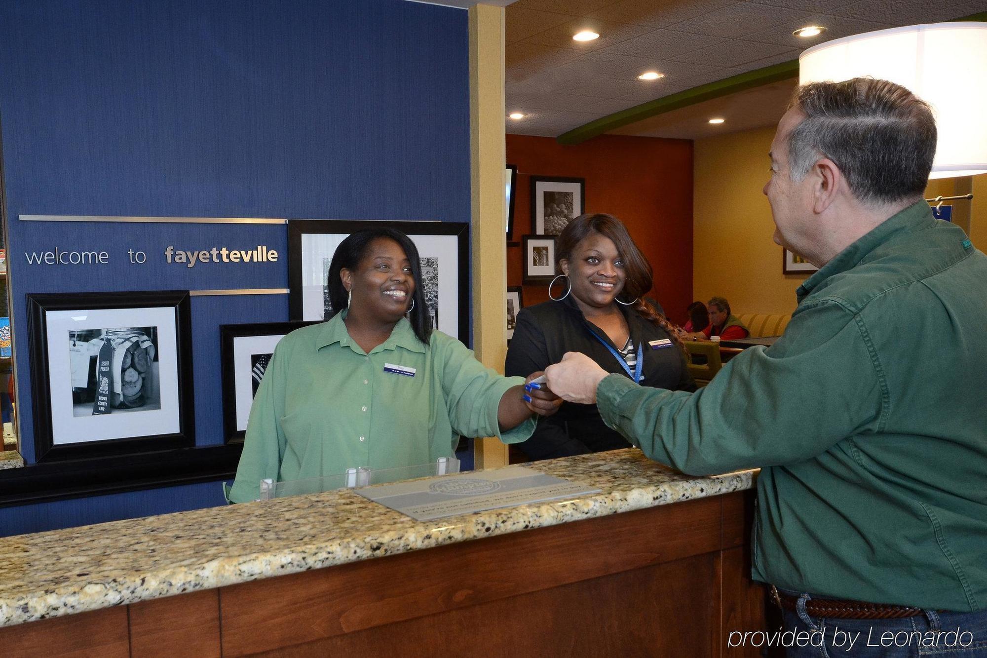 Hampton Inn Fayetteville Fort Bragg Ngoại thất bức ảnh