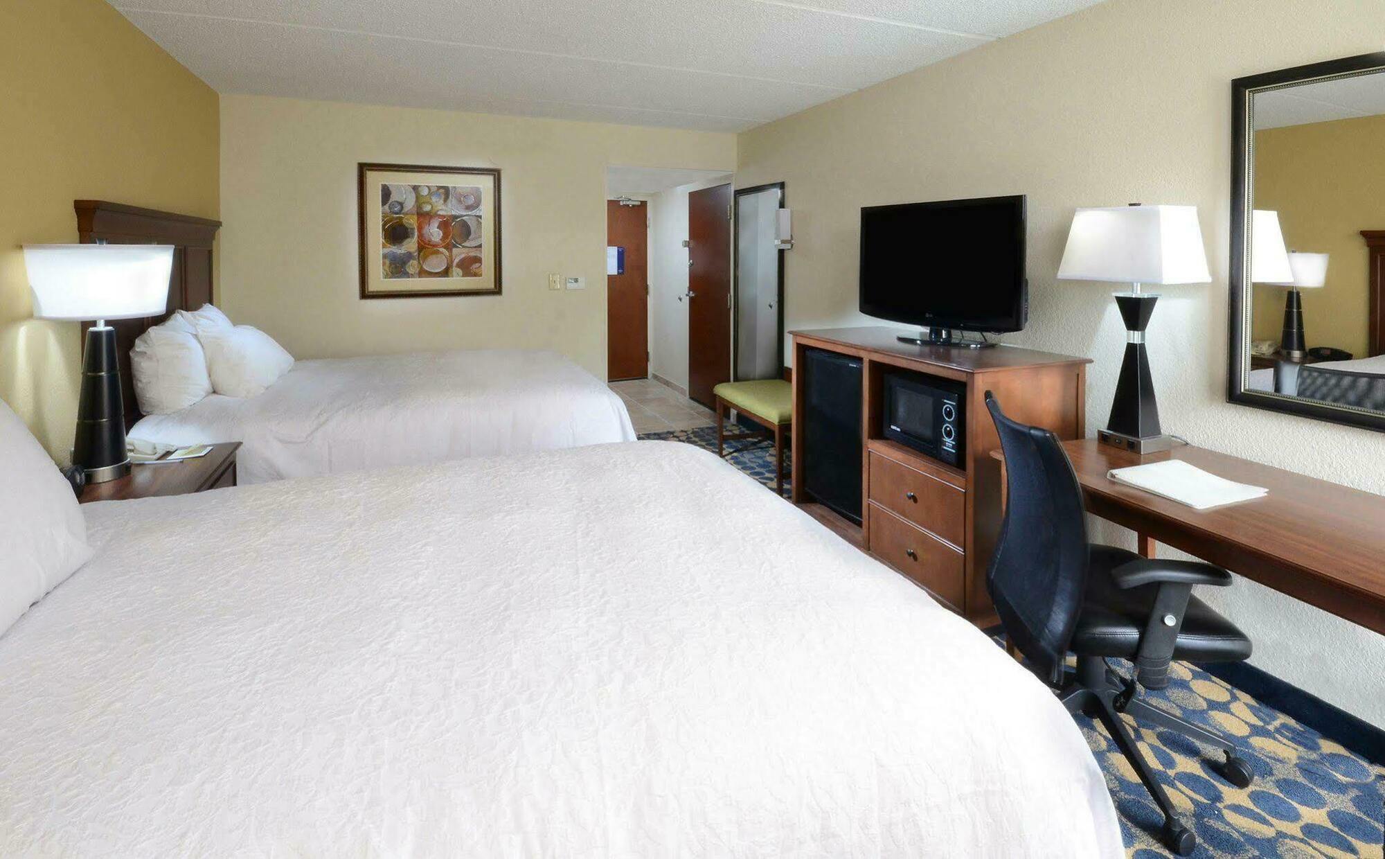 Hampton Inn Fayetteville Fort Bragg Ngoại thất bức ảnh